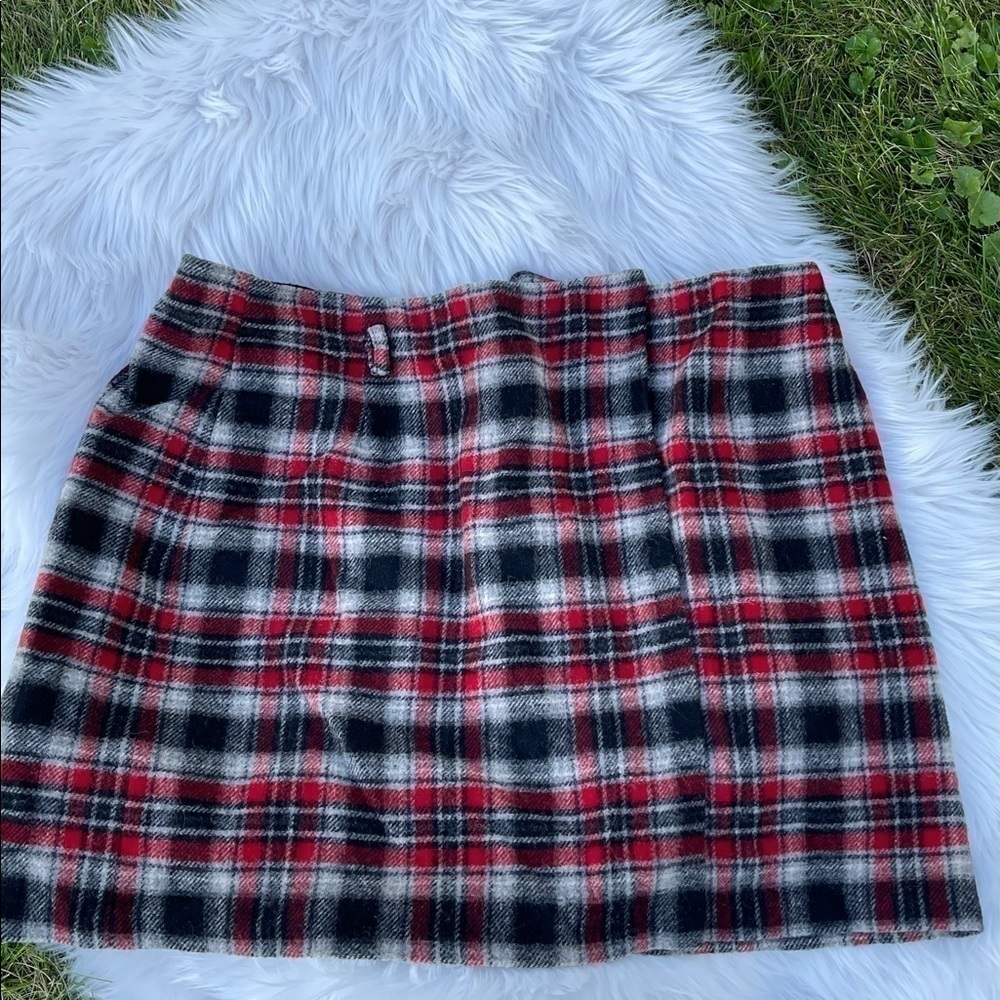 EUC Eddie Bauer plaid wool wraparound skirt​​​​​​​​​​​​​​​